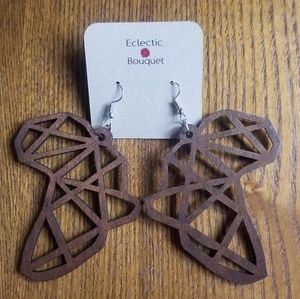 DARK BROWN WOOD AFRICA EARRINGS